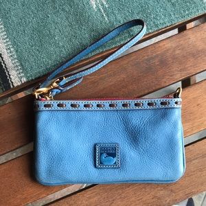 NWT Dooney & Bourne wristlet